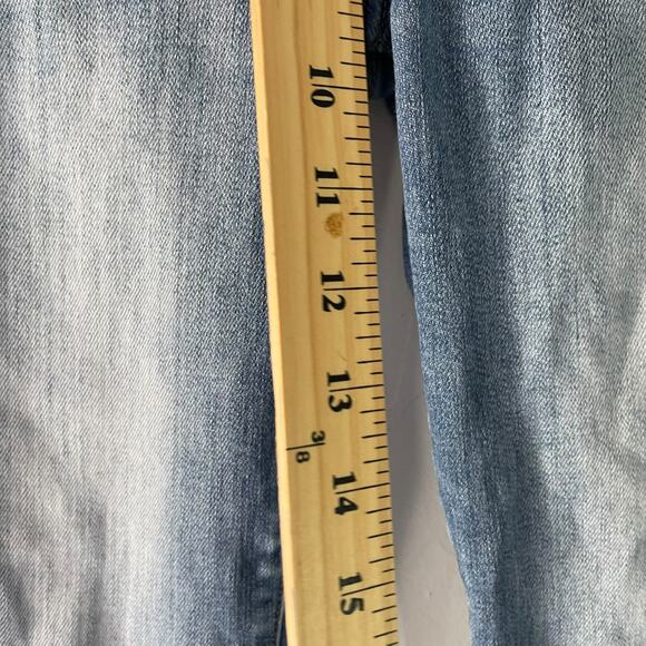 KanCan Women's Size 27‎ Cropped Medium Wash Frey Hem Jeans - Picture 10 of 10